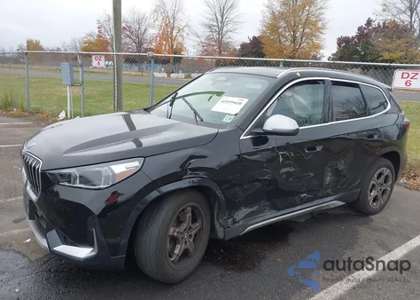 2024 BMW X1 xDrive28I z USA, uszkodzony, nr VIN WBX73EF02R5Y44280